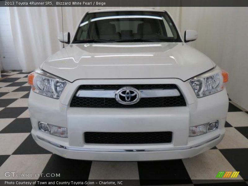 Blizzard White Pearl / Beige 2013 Toyota 4Runner SR5