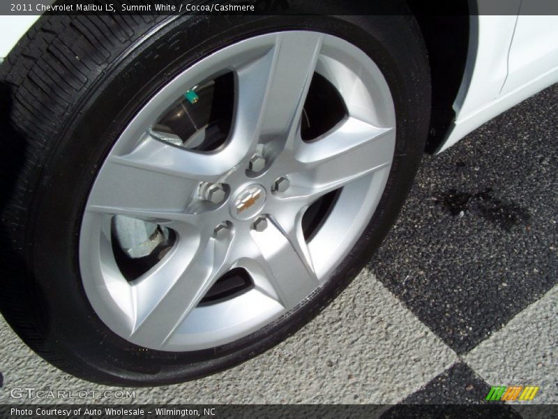 Summit White / Cocoa/Cashmere 2011 Chevrolet Malibu LS