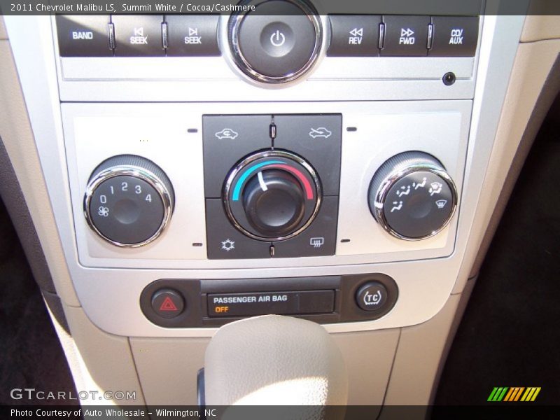 Summit White / Cocoa/Cashmere 2011 Chevrolet Malibu LS
