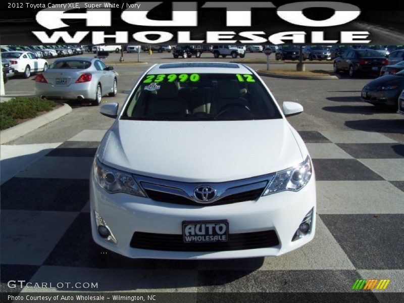 Super White / Ivory 2012 Toyota Camry XLE
