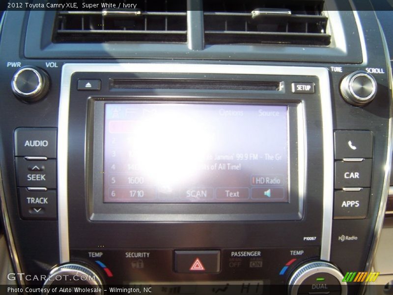 Super White / Ivory 2012 Toyota Camry XLE