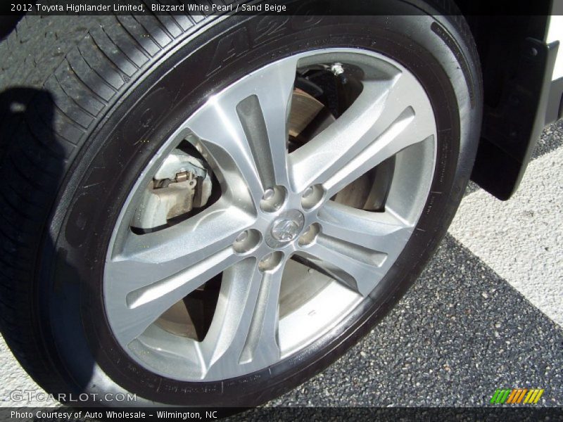 Blizzard White Pearl / Sand Beige 2012 Toyota Highlander Limited