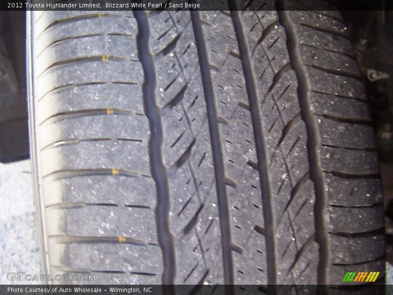 Blizzard White Pearl / Sand Beige 2012 Toyota Highlander Limited