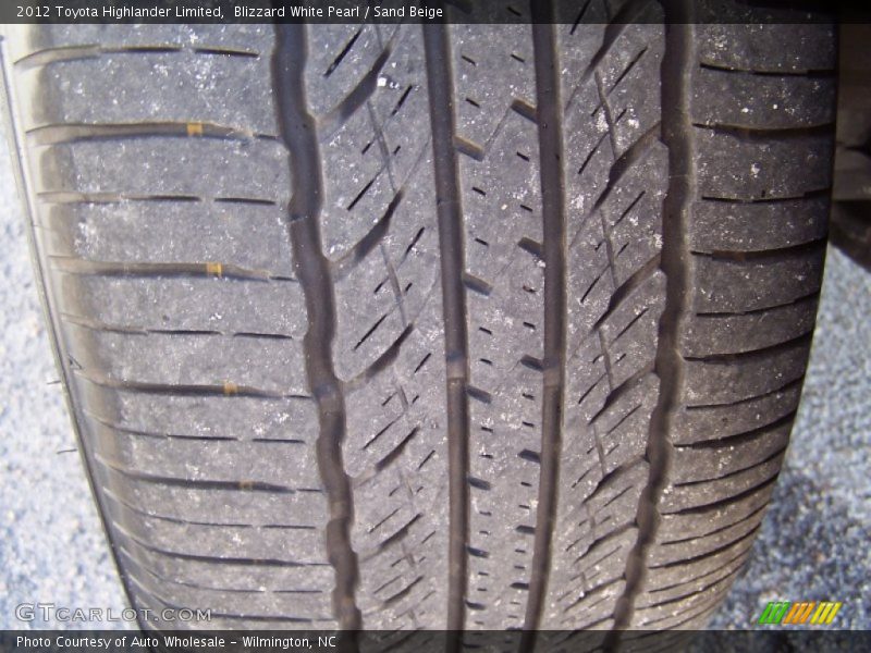 Blizzard White Pearl / Sand Beige 2012 Toyota Highlander Limited