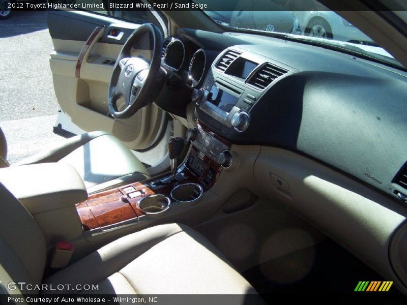Blizzard White Pearl / Sand Beige 2012 Toyota Highlander Limited