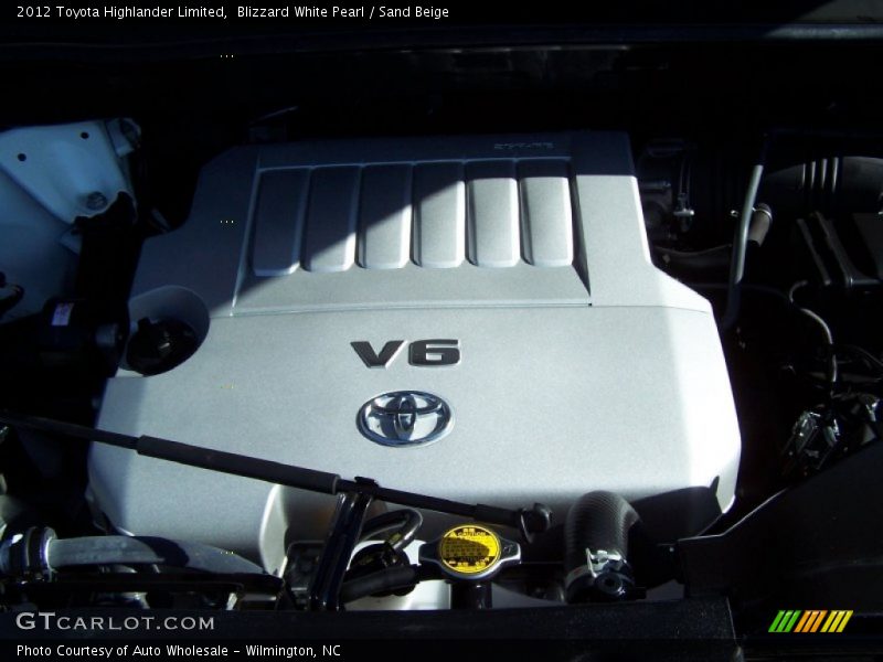 Blizzard White Pearl / Sand Beige 2012 Toyota Highlander Limited