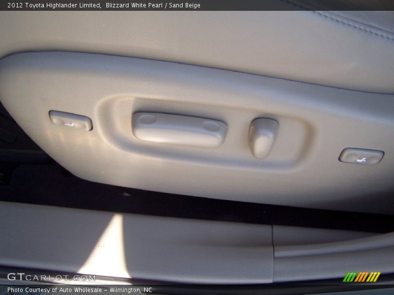 Blizzard White Pearl / Sand Beige 2012 Toyota Highlander Limited
