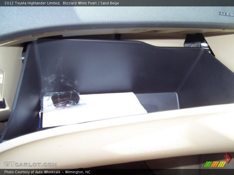 Blizzard White Pearl / Sand Beige 2012 Toyota Highlander Limited