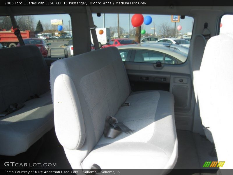 Oxford White / Medium Flint Grey 2006 Ford E Series Van E350 XLT 15 Passenger