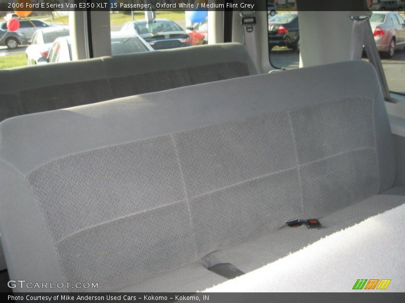 Oxford White / Medium Flint Grey 2006 Ford E Series Van E350 XLT 15 Passenger
