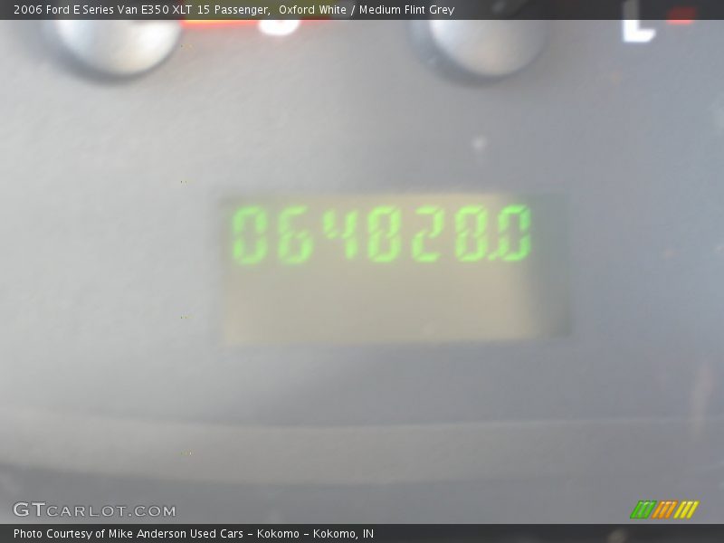 Oxford White / Medium Flint Grey 2006 Ford E Series Van E350 XLT 15 Passenger