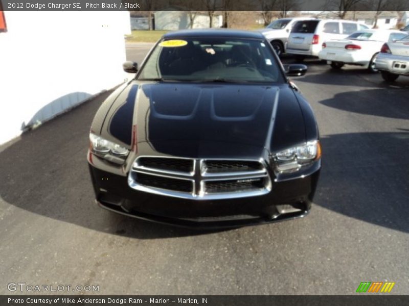 Pitch Black / Black 2012 Dodge Charger SE