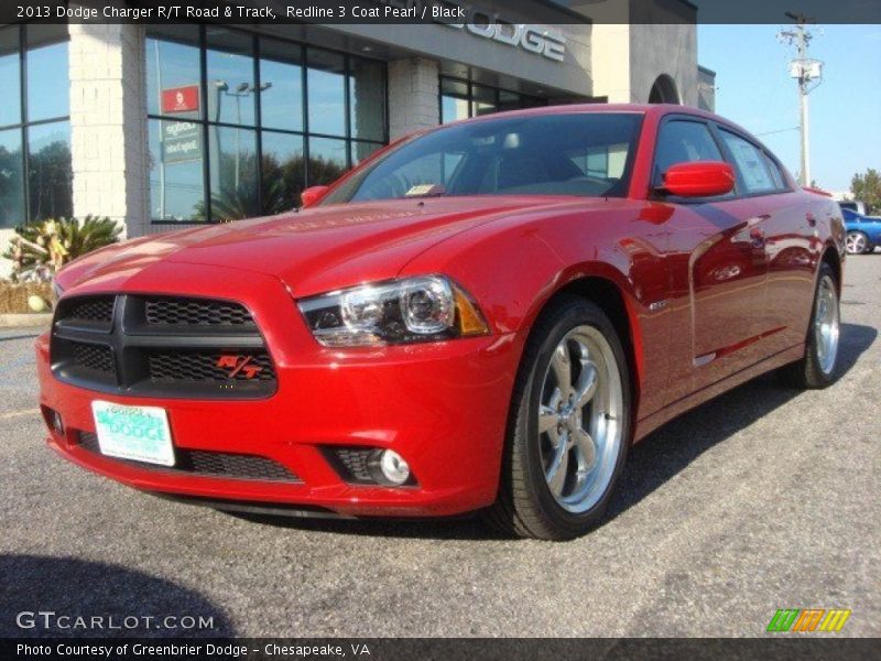Front 3/4 View of 2013 Charger R/T Road & Track