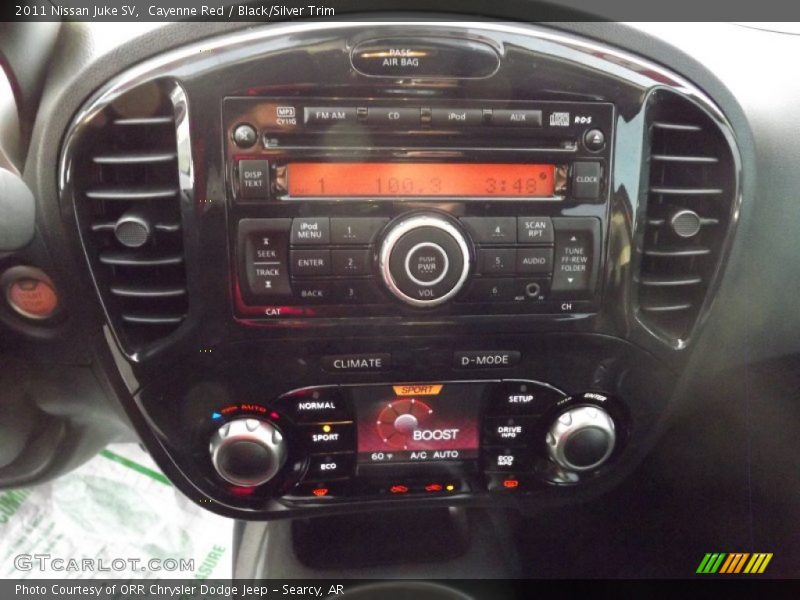 Cayenne Red / Black/Silver Trim 2011 Nissan Juke SV