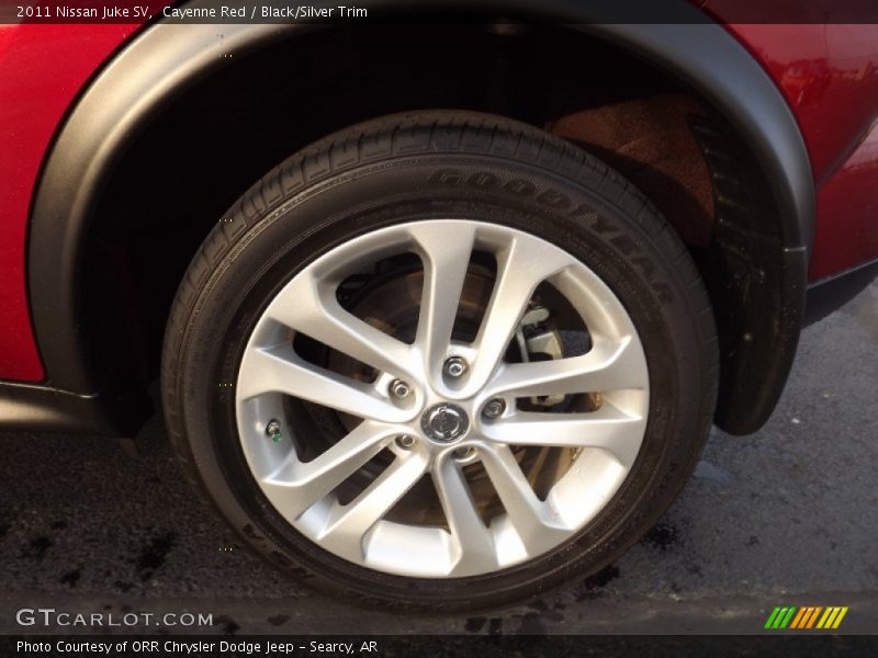 Cayenne Red / Black/Silver Trim 2011 Nissan Juke SV