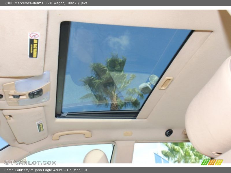 Sunroof of 2000 E 320 Wagon