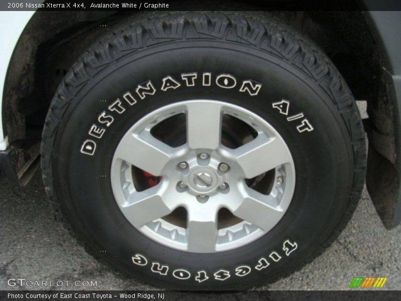 Avalanche White / Graphite 2006 Nissan Xterra X 4x4