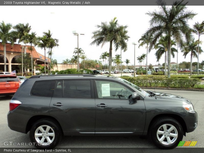 Magnetic Gray Metallic / Ash 2009 Toyota Highlander V6