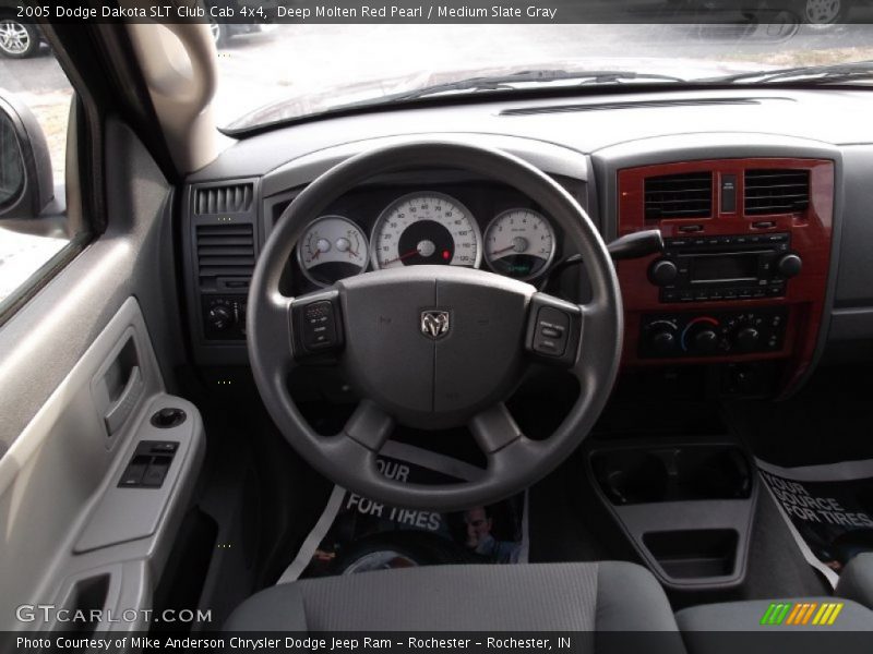 Deep Molten Red Pearl / Medium Slate Gray 2005 Dodge Dakota SLT Club Cab 4x4