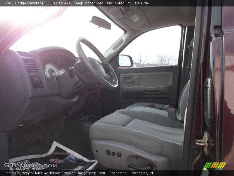 Deep Molten Red Pearl / Medium Slate Gray 2005 Dodge Dakota SLT Club Cab 4x4