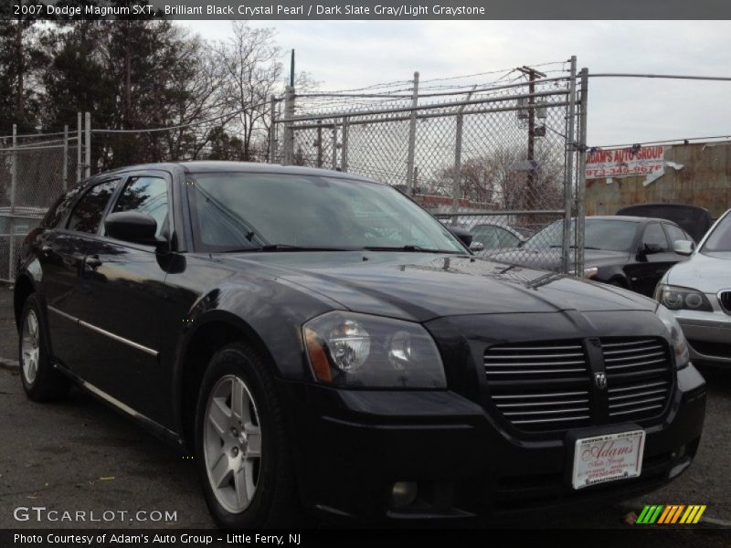 Brilliant Black Crystal Pearl / Dark Slate Gray/Light Graystone 2007 Dodge Magnum SXT