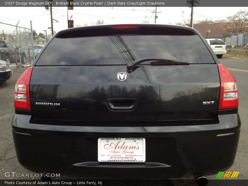 Brilliant Black Crystal Pearl / Dark Slate Gray/Light Graystone 2007 Dodge Magnum SXT