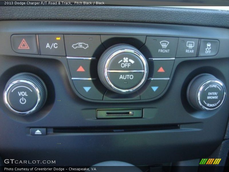 Controls of 2013 Charger R/T Road & Track