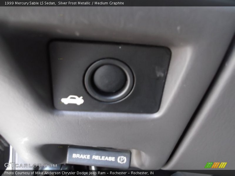 Silver Frost Metallic / Medium Graphite 1999 Mercury Sable LS Sedan
