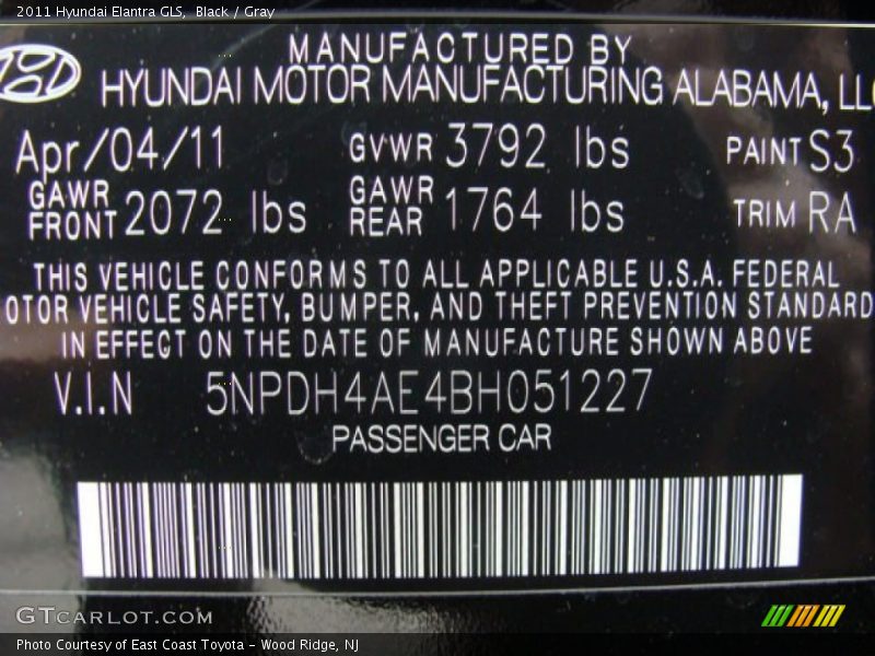 Black / Gray 2011 Hyundai Elantra GLS