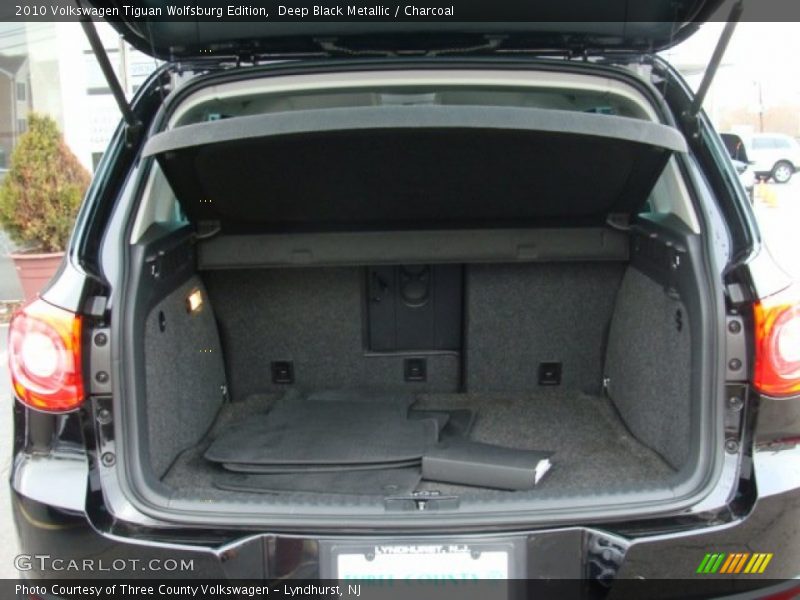 Deep Black Metallic / Charcoal 2010 Volkswagen Tiguan Wolfsburg Edition