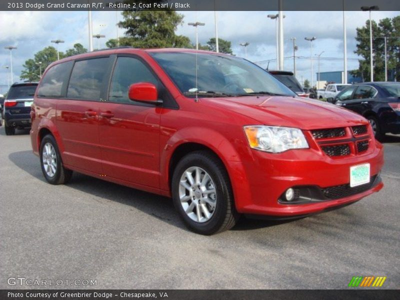 Front 3/4 View of 2013 Grand Caravan R/T