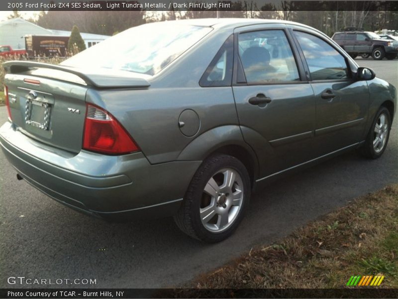 Light Tundra Metallic / Dark Flint/Light Flint 2005 Ford Focus ZX4 SES Sedan
