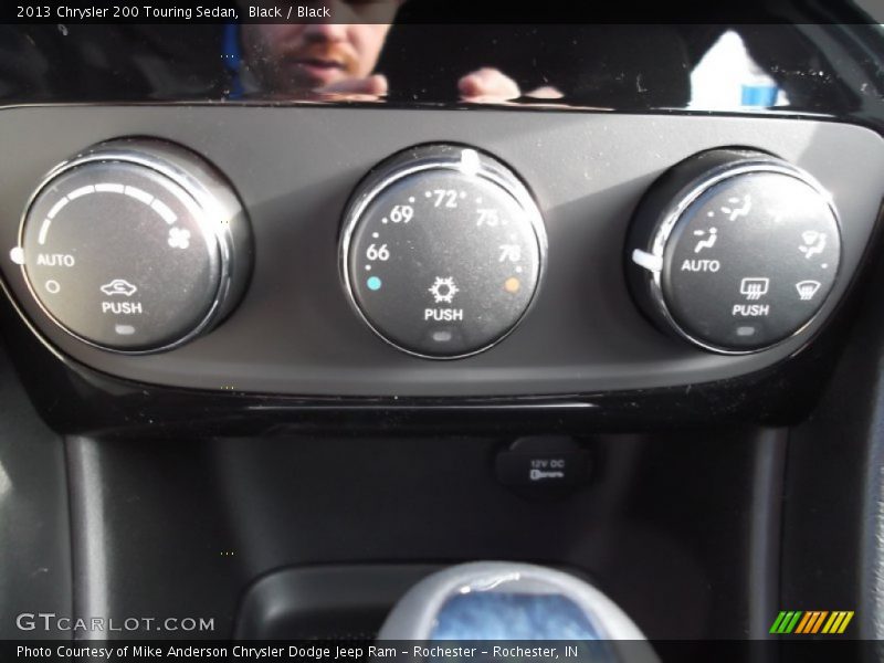 Black / Black 2013 Chrysler 200 Touring Sedan