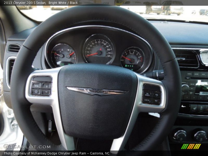 Bright White / Black 2013 Chrysler 200 S Sedan