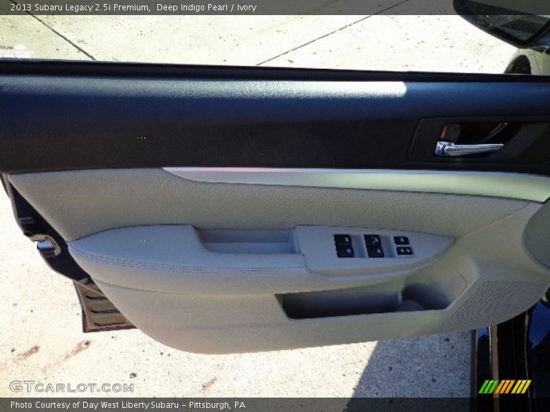 Deep Indigo Pearl / Ivory 2013 Subaru Legacy 2.5i Premium