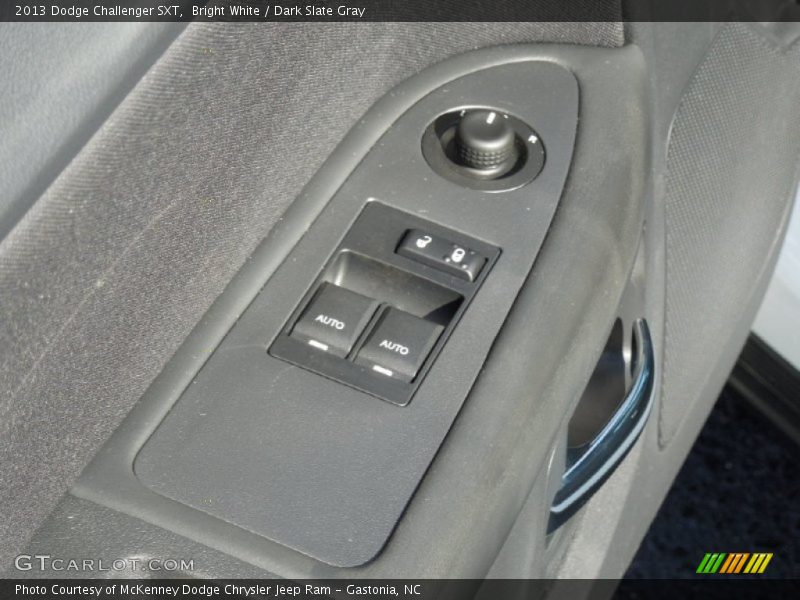Bright White / Dark Slate Gray 2013 Dodge Challenger SXT