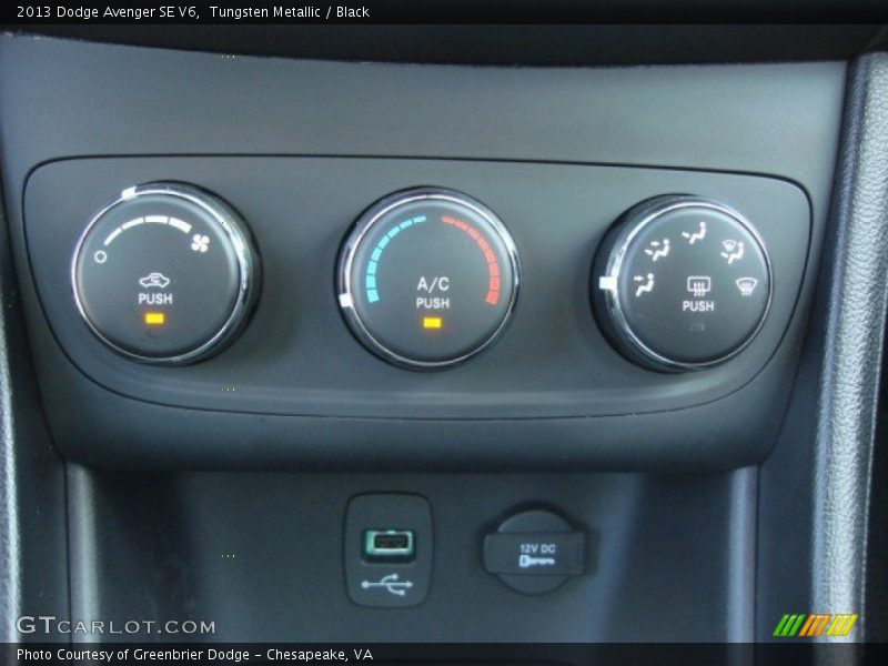 Tungsten Metallic / Black 2013 Dodge Avenger SE V6