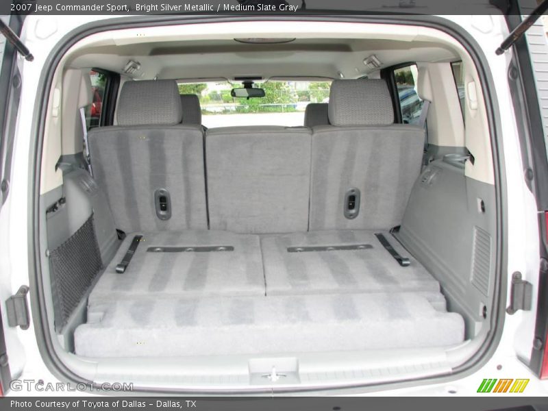 Bright Silver Metallic / Medium Slate Gray 2007 Jeep Commander Sport