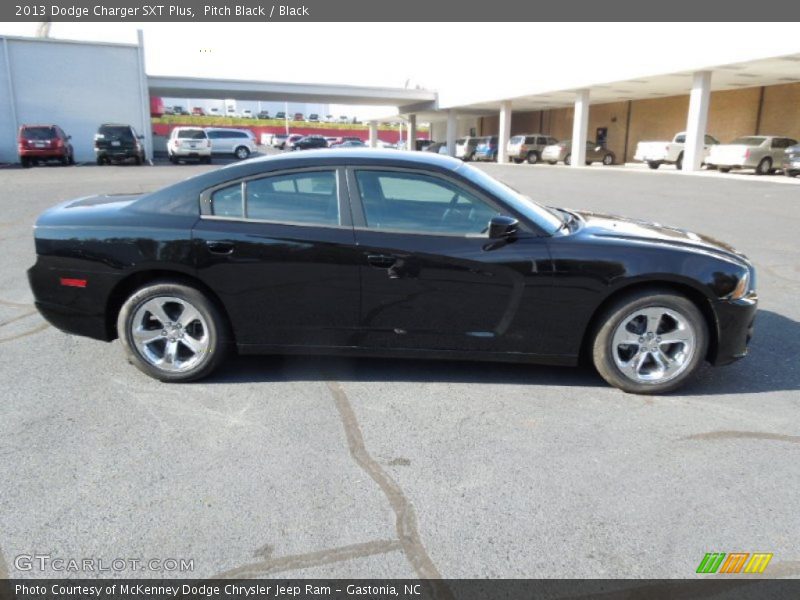 Pitch Black / Black 2013 Dodge Charger SXT Plus