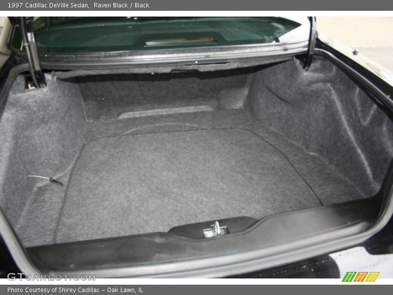  1997 DeVille Sedan Trunk