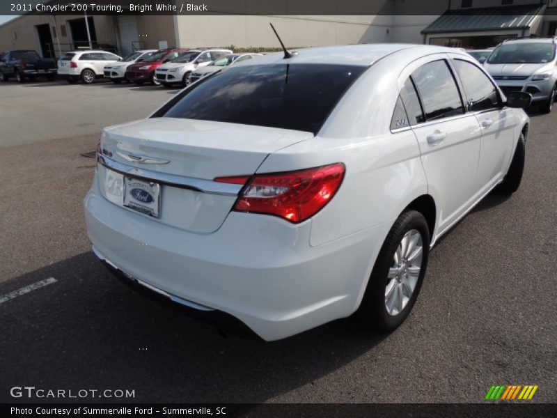 Bright White / Black 2011 Chrysler 200 Touring