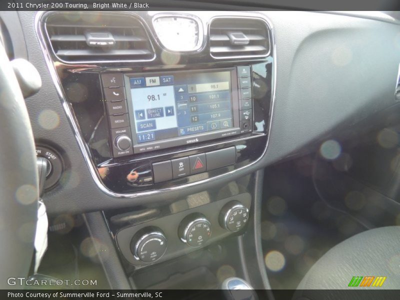 Bright White / Black 2011 Chrysler 200 Touring