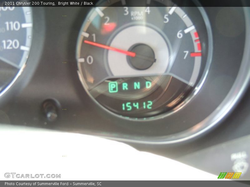 Bright White / Black 2011 Chrysler 200 Touring