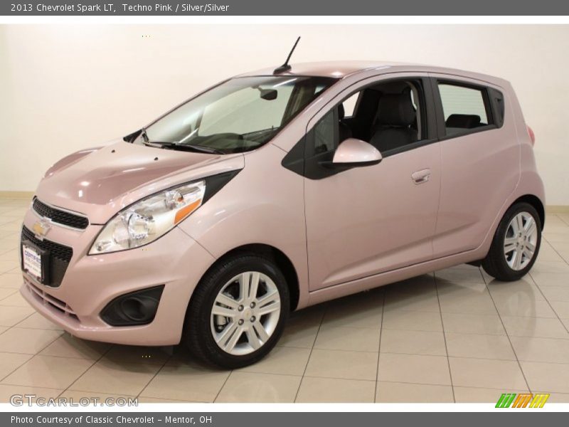 Front 3/4 View of 2013 Spark LT