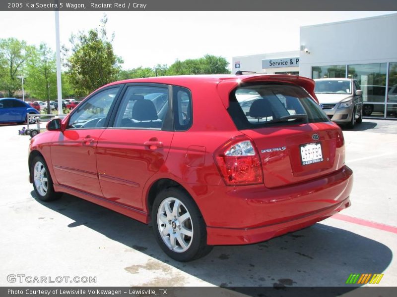 Radiant Red / Gray 2005 Kia Spectra 5 Wagon