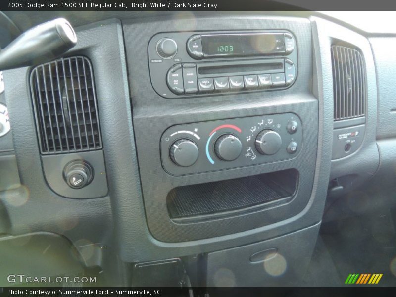 Controls of 2005 Ram 1500 SLT Regular Cab