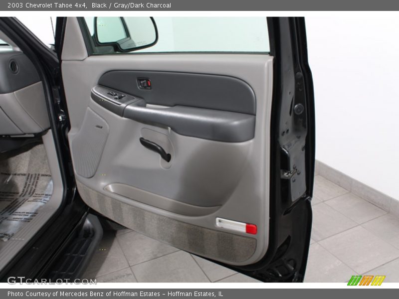 Black / Gray/Dark Charcoal 2003 Chevrolet Tahoe 4x4