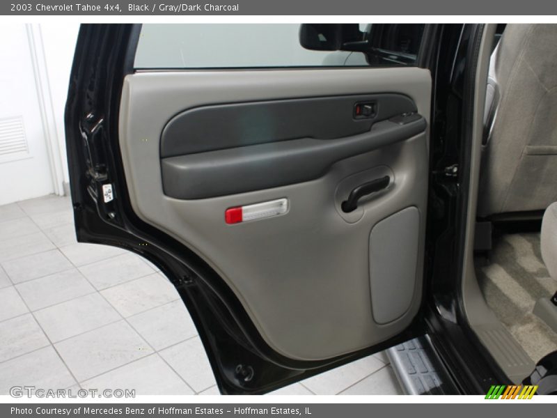 Black / Gray/Dark Charcoal 2003 Chevrolet Tahoe 4x4