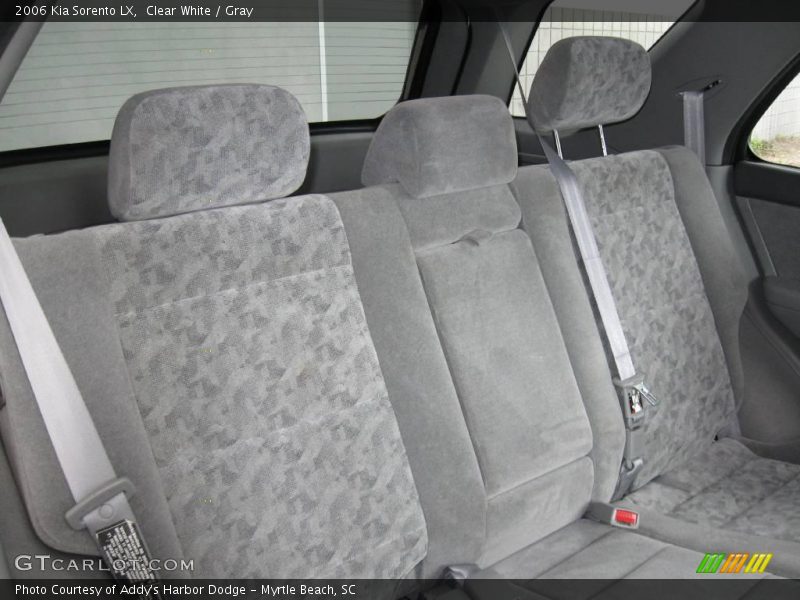 Clear White / Gray 2006 Kia Sorento LX