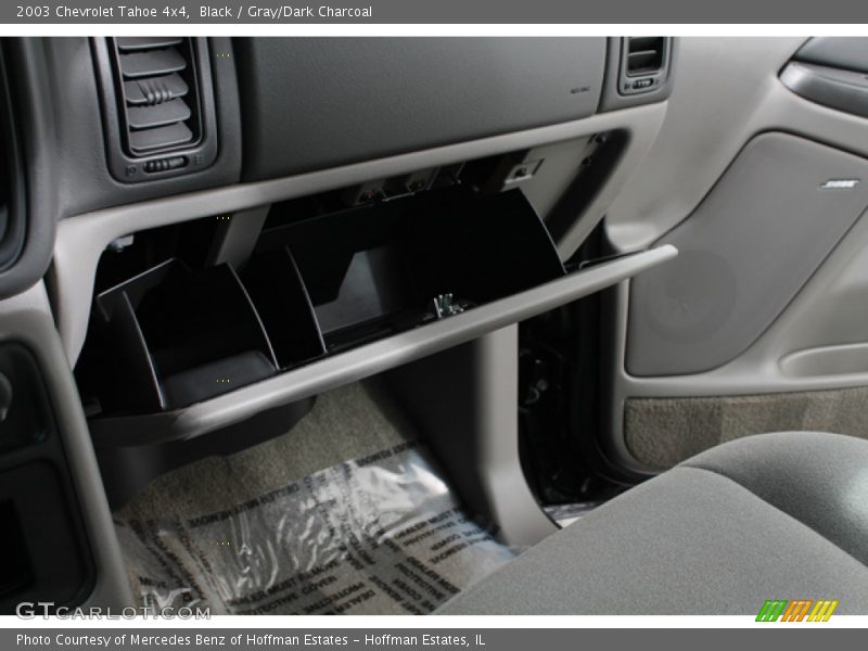 Black / Gray/Dark Charcoal 2003 Chevrolet Tahoe 4x4